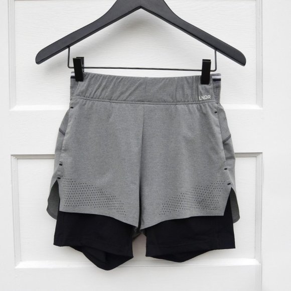 LNDR Women's Gray Run Double Shorts - Picture 4 of 8